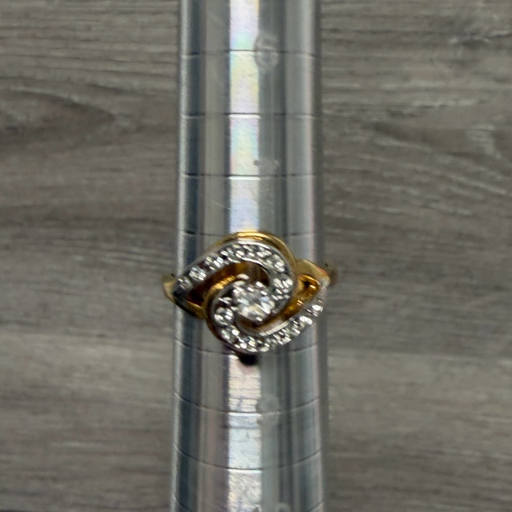 Elegant Gold and Silver Women's Ring 18k plated